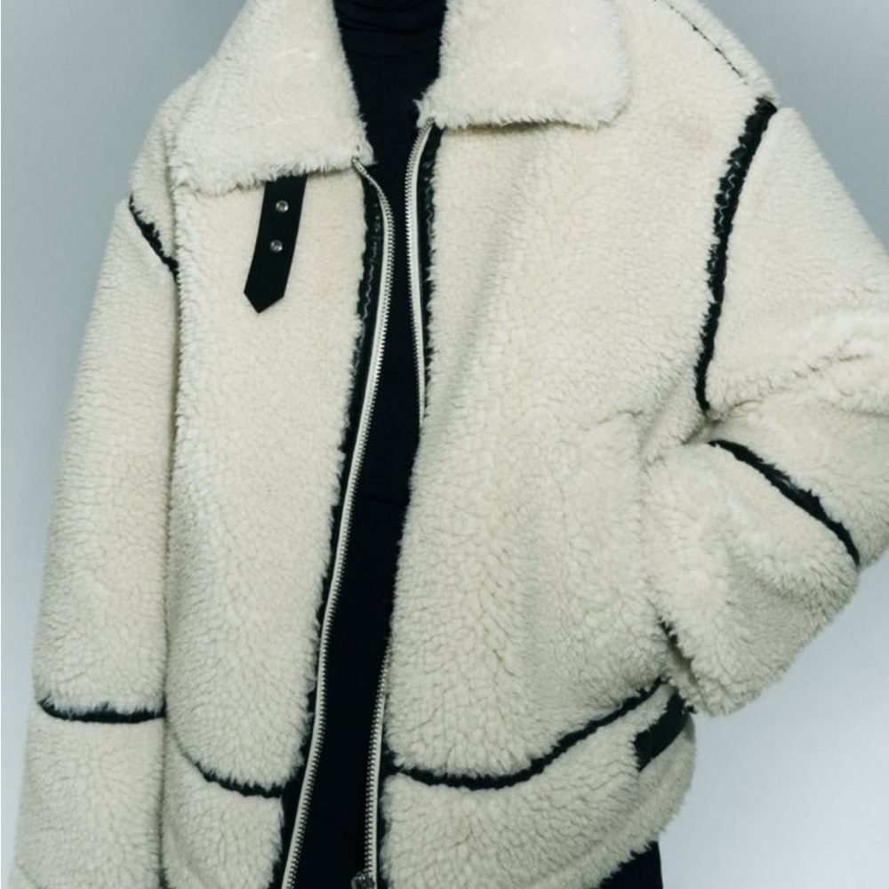 Zara Women's Cream Sherpa Jacket